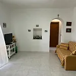 Casa Dei Fiordalisi 펜션 이스피카