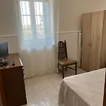 Casa Dei Fiordalisi 펜션 이스피카